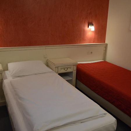 Hotel Pension Bellevue Bad Doberan Bilik gambar