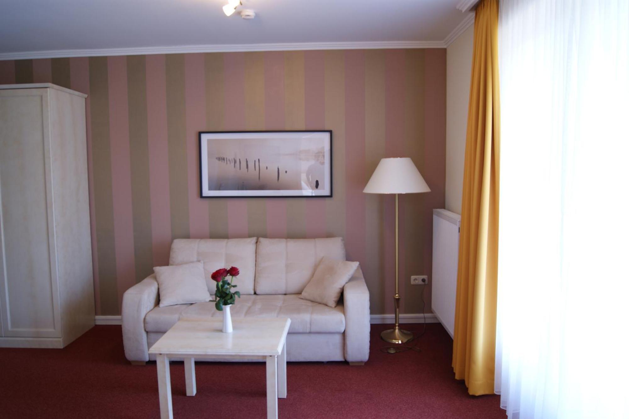 Hotel Pension Bellevue Bad Doberan Luaran gambar