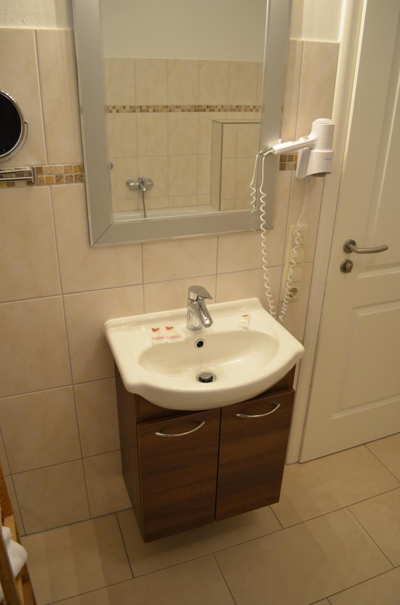 Hotel Pension Bellevue Bad Doberan Bilik gambar
